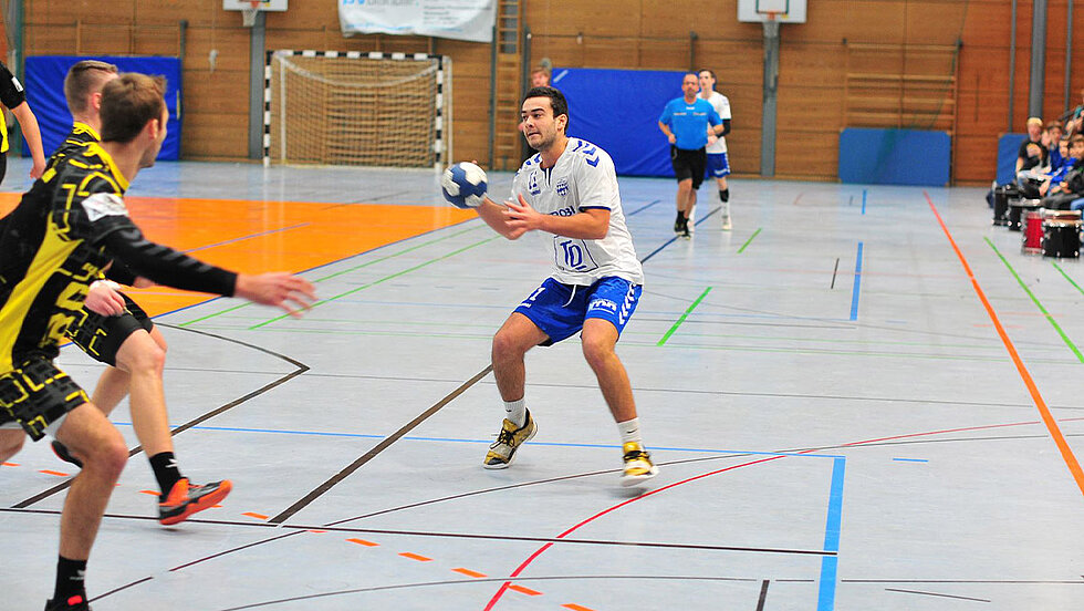 Bild von Spielern des TSV Herrsching Handball während eines Spieles 