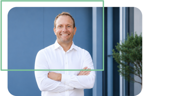 TQ expert Ralf Wagner framed by a green rectangle