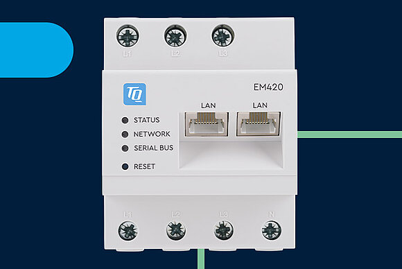 Product image EM420 from TQ-Automation with blue background and green stripe