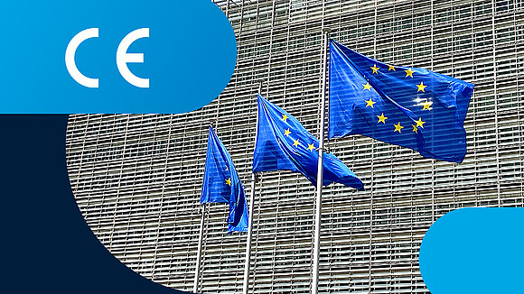 Ausschnitt von drei wehenden Europa Fahnen