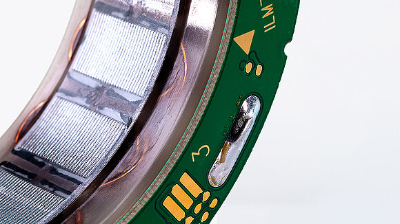 Cross-section of a TQ torque motor