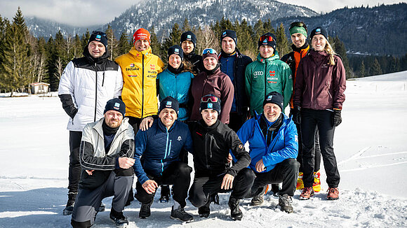 Gruppenbild der Teilnehmer vom Biathlontraining in Nesselwang