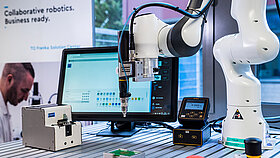 Franka Emika Robot screws
