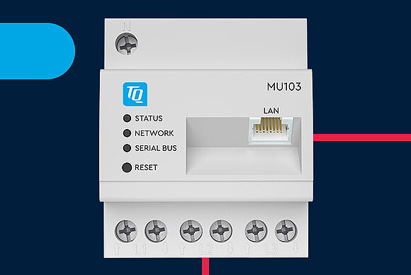 Produktbild MU103 von TQ-Automation mit blauem Hintergrund und rotem Streifen