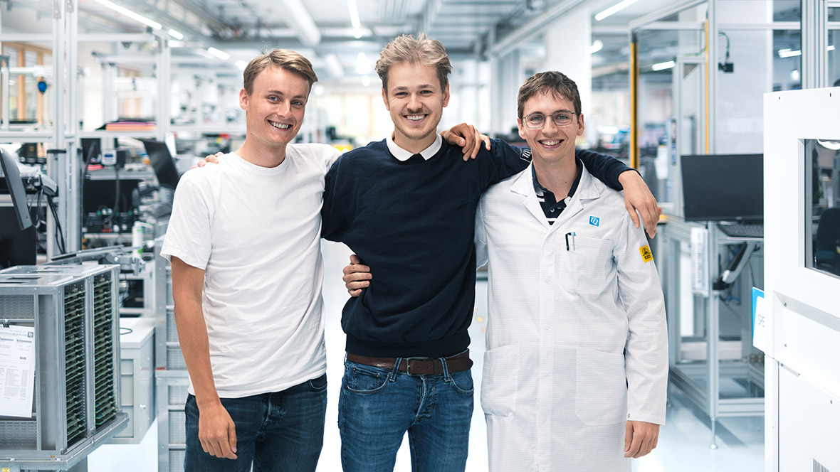 3 Mitarbeiter in der Produktion