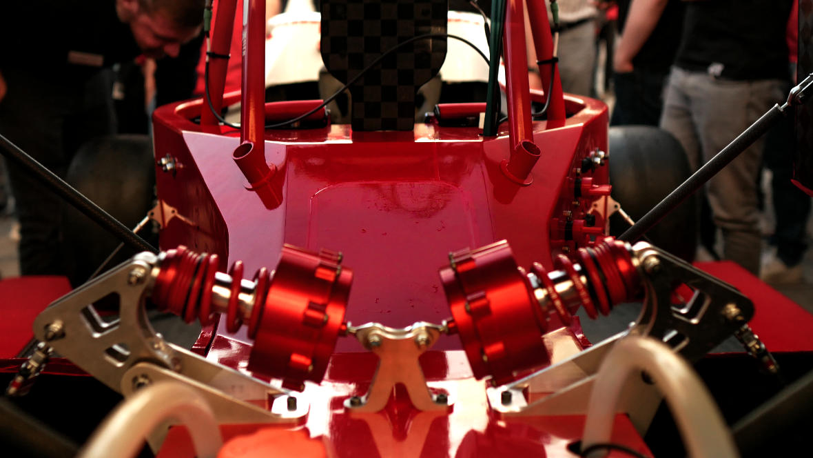 Fully active electromechanical running gear system