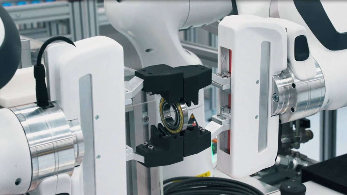 Video Robot bei der Arbeit